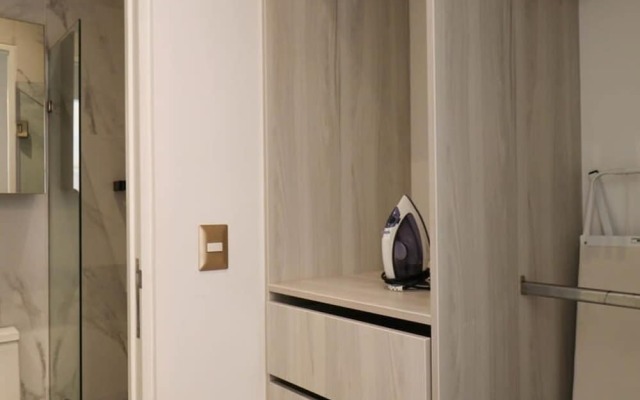 W Loft With Balcony in Luxury Building Barranco