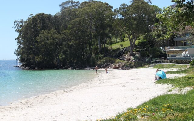 Salamander Beach Accommodation Adults Only