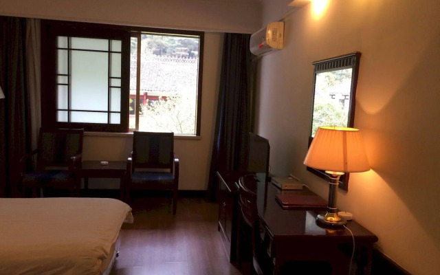Pipaxi Hotel