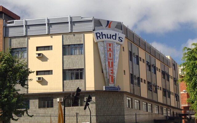 Rhuds Hotel