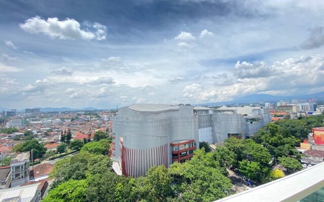 Pleasant 2Br Apartment At Tamansari La Grande