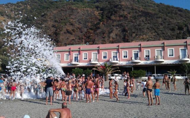 Hotel Ristorante La Scogliera