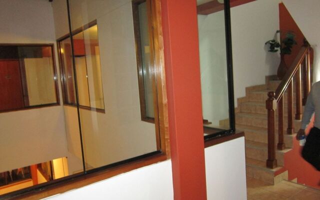 Hotel Plaza Bolognesi