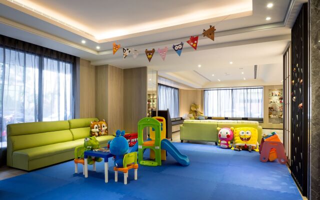 CHECK inn Taichung Wenxin Zhongqing