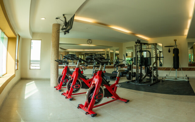 Artisan Family Hotels And Resorts Playa Esmeralda