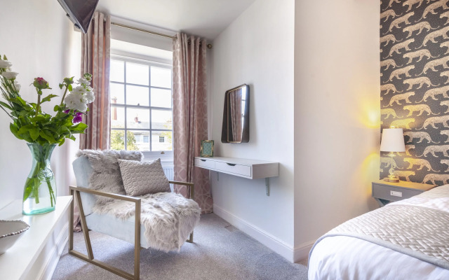 Wyndham Square Apartments by K Boutique