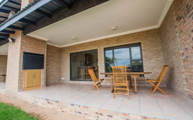 HoyoHoyo Acorns Lodge