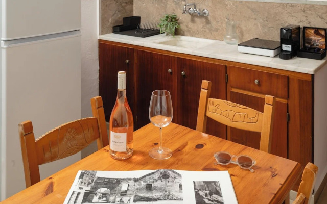Thelesi Apartments