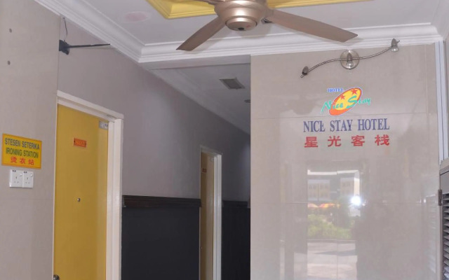 OYO 1190 Nice Stay Hotel
