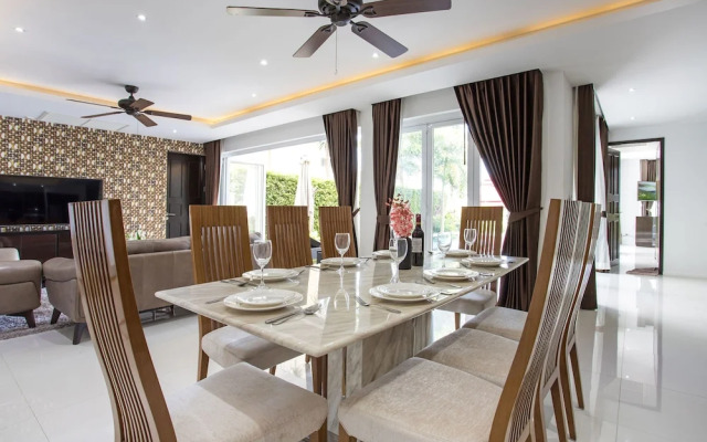 Tropical Seaview Pool Villa Dragon A