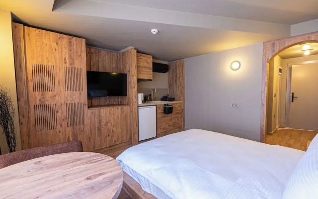 Tare Houses Hotel