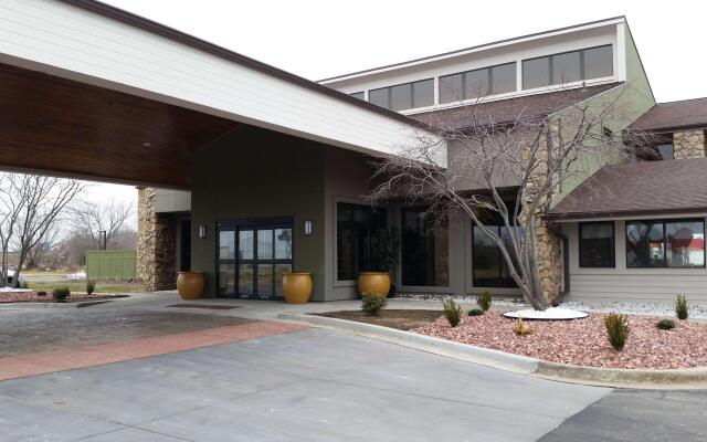 Crossroads Hotel and Event Center