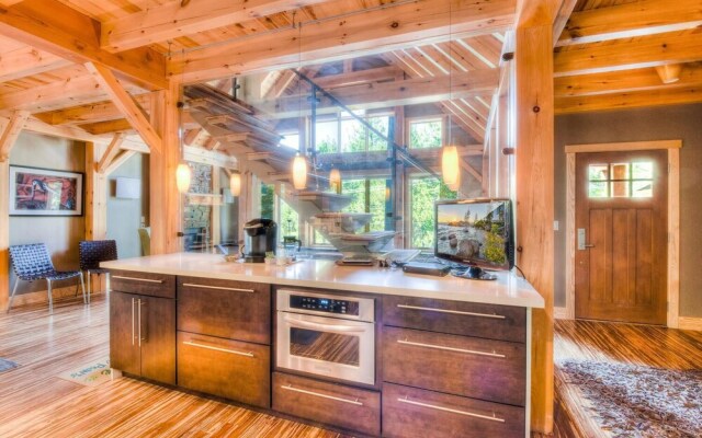 Shining Shire - Sauna, Steam Shower, Very Cool!