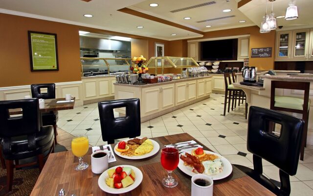 Hilton Garden Inn Calabasas