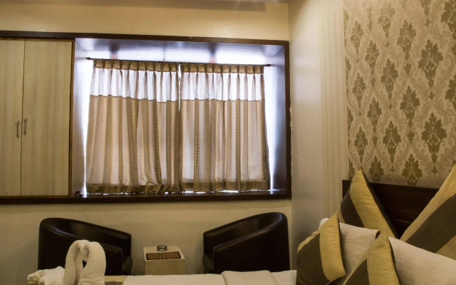 Aishwarya Suites