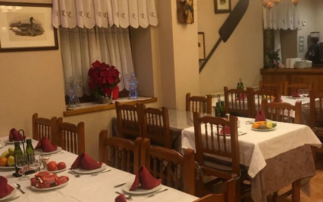 Hostal Escuils