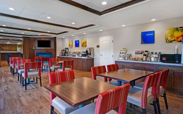 Comfort Inn & Suites Wilton