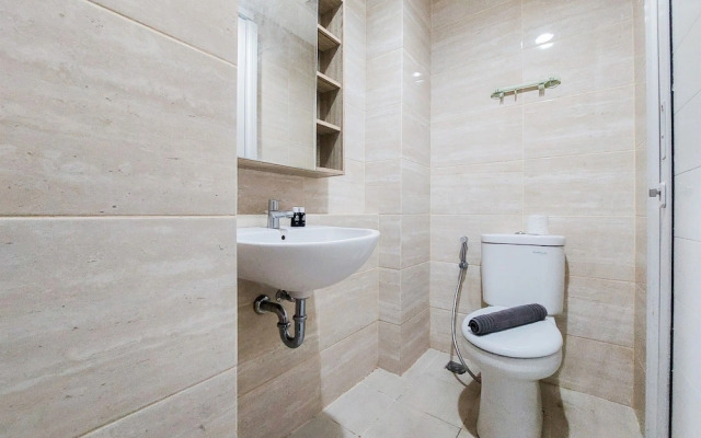 Best and Restful Studio Apartment Springwood Residence Tangerang