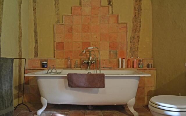 Lovely Holiday Home With Private Pool in Campagne-d'armagnac