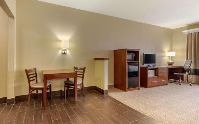 Comfort Suites Fort Collins Near University