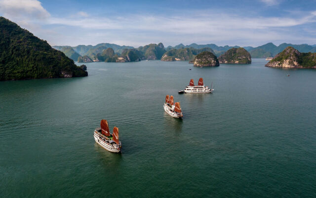 Aclass Legend Cruise Halong Bay