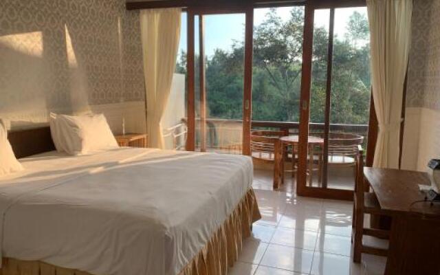 D'Tepi Ubud House