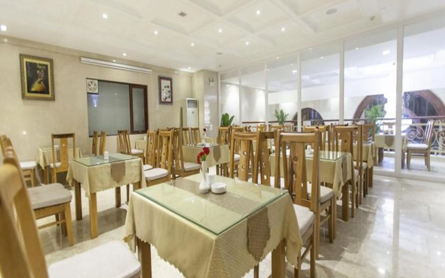 Moonlight Da Nang Hotel