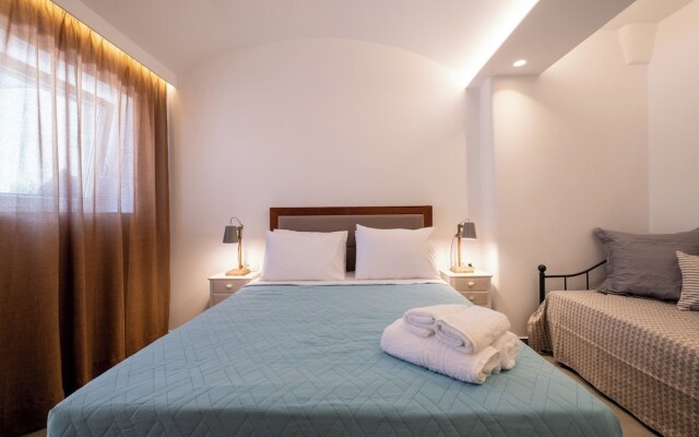 Sand Gem - Beach Apartments