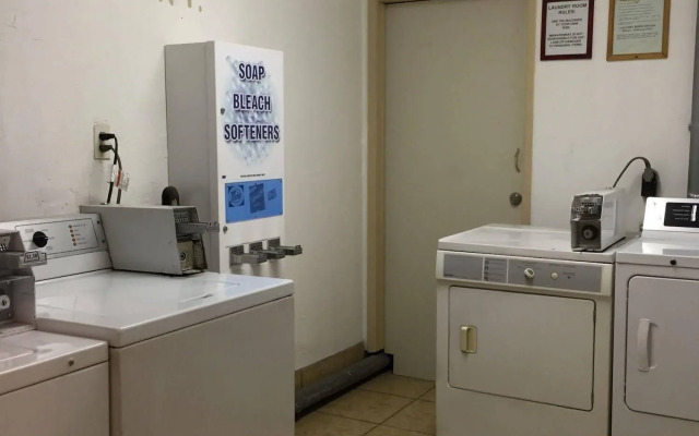 Anaheim Executive Inn & Suites