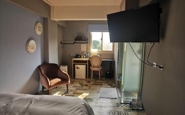 Slow Wow Hot Spring Hotel