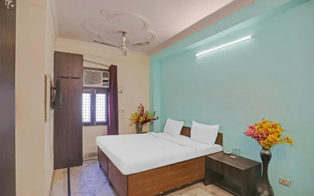 OYO Flagship 80533 Green Homes
