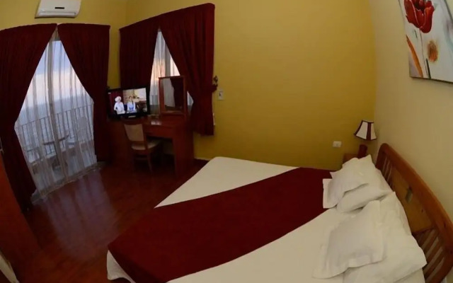 Ahiram Hotel