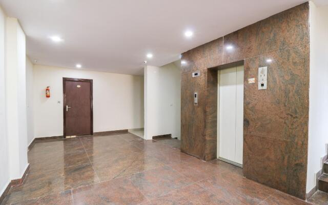 OYO 62942 The L I T Hotel