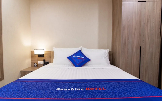 Sunshine Hotel