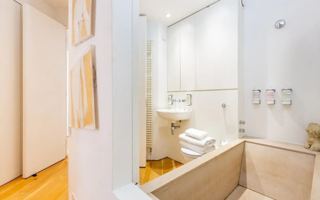 Oxford Circus Apartments