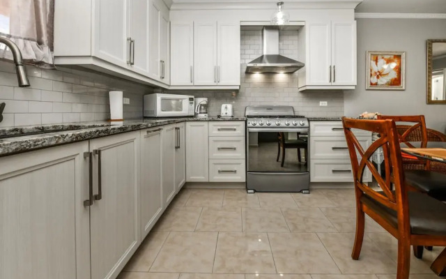 1br1ba Condo in Amazing Location Wacamaya Condos