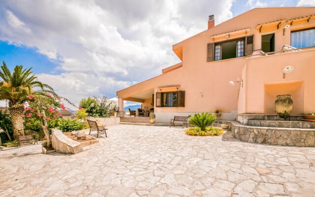 Edera di Patrizia Castellammare del Golfo