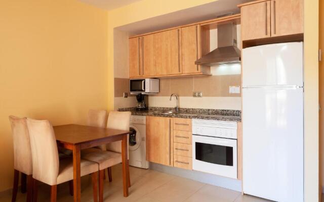 Apartamentos Playamarina