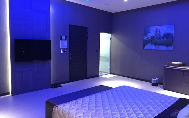 Yinxiang Xihu Motel