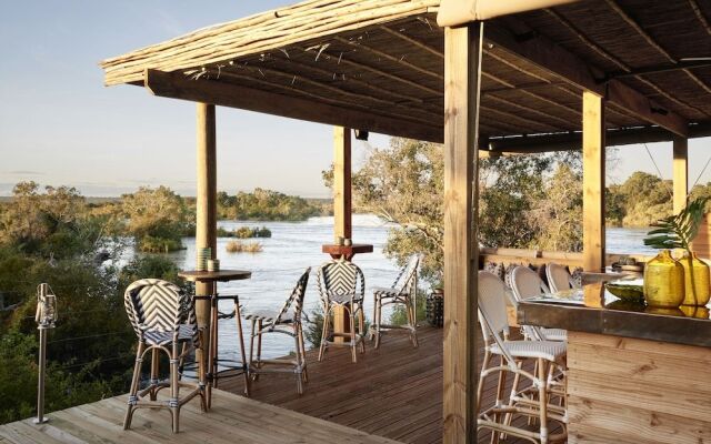 Victoria Falls River Lodge