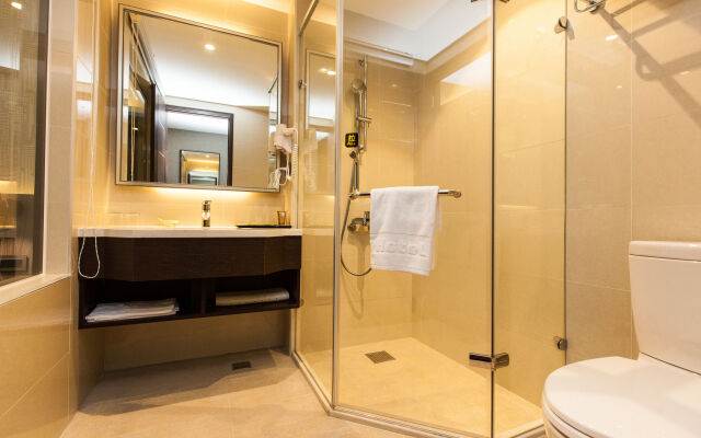 Holiday Inn Express Kaohsiung Love River by IHG