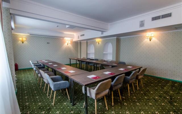 Lido by Phoenicia