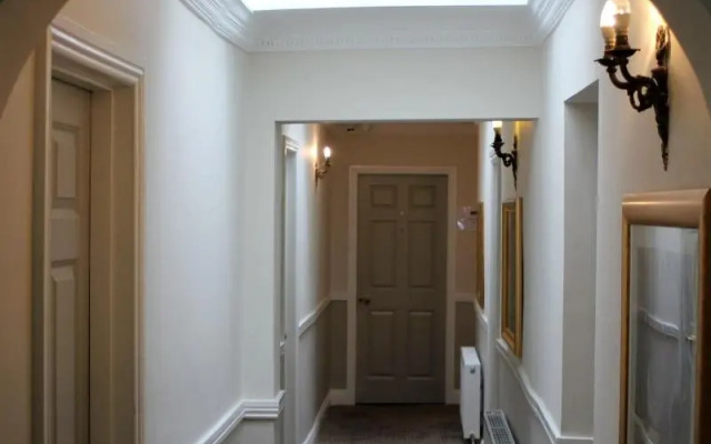 Greenway Manor Hotel