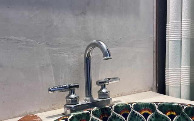 La Ventana Hostel and Hotel