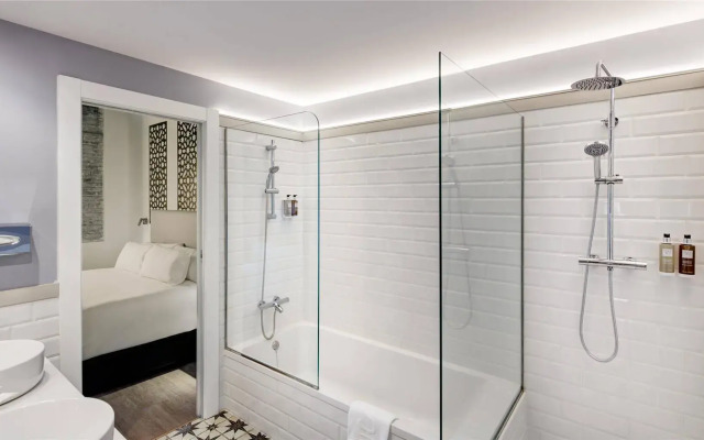 Sercotel Granada Suites