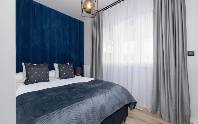 Lux Krakow Apartment by Renters Prestige