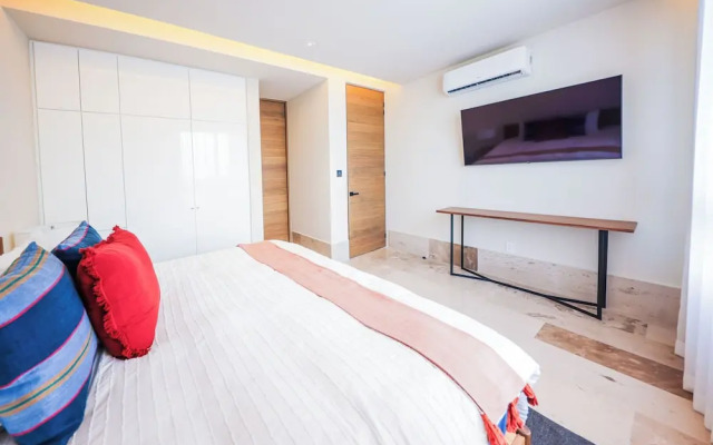 Distrito Puerto - Ocean & Mangrove Views