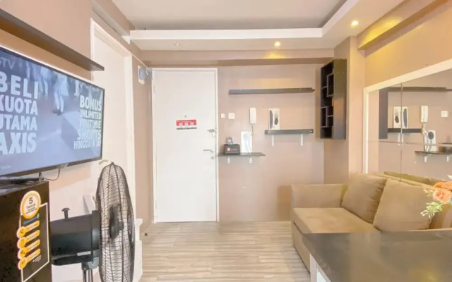 Warm And Homey 2Br Bassura City Apartment