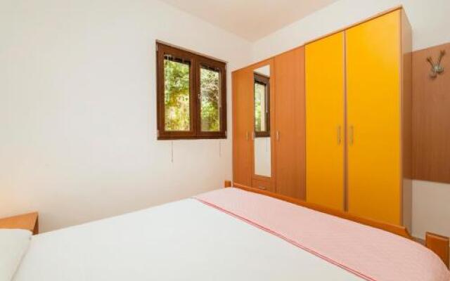 Apartment Orange