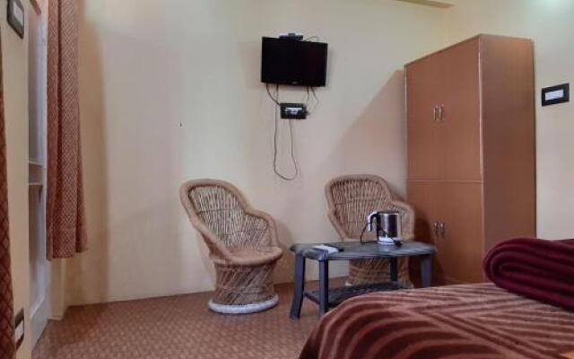 Tushar House Home Stay